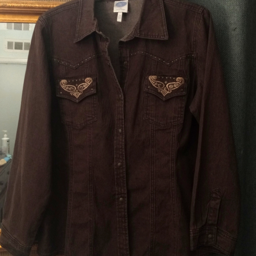 Lady's jean shirt